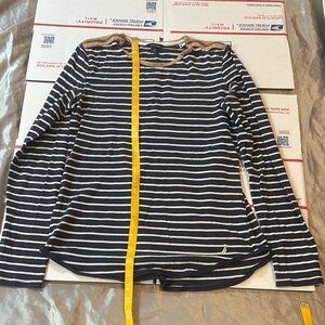 5$ BOX 10 ITEMS…
Updating and getting ready to donate.